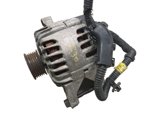 2013 Hyundai Genesis Alternator 37301-2c120 OEM