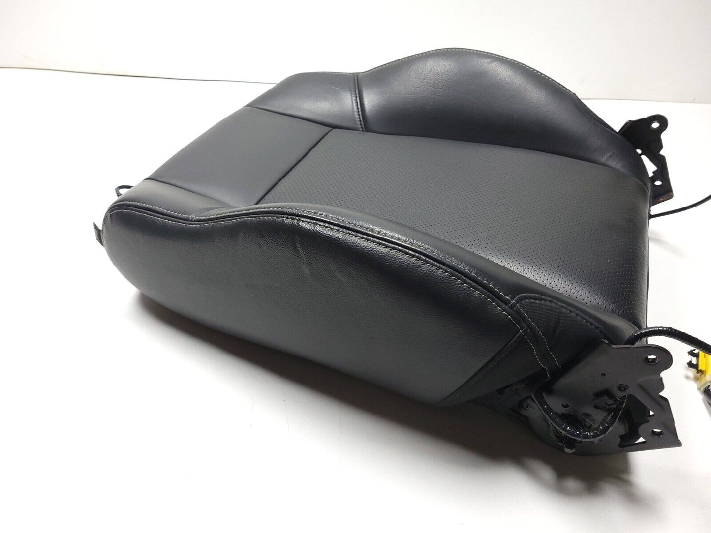 2015-2017 Jeep Compass Front Seat Back Backrest Upper Passenger Right OEM