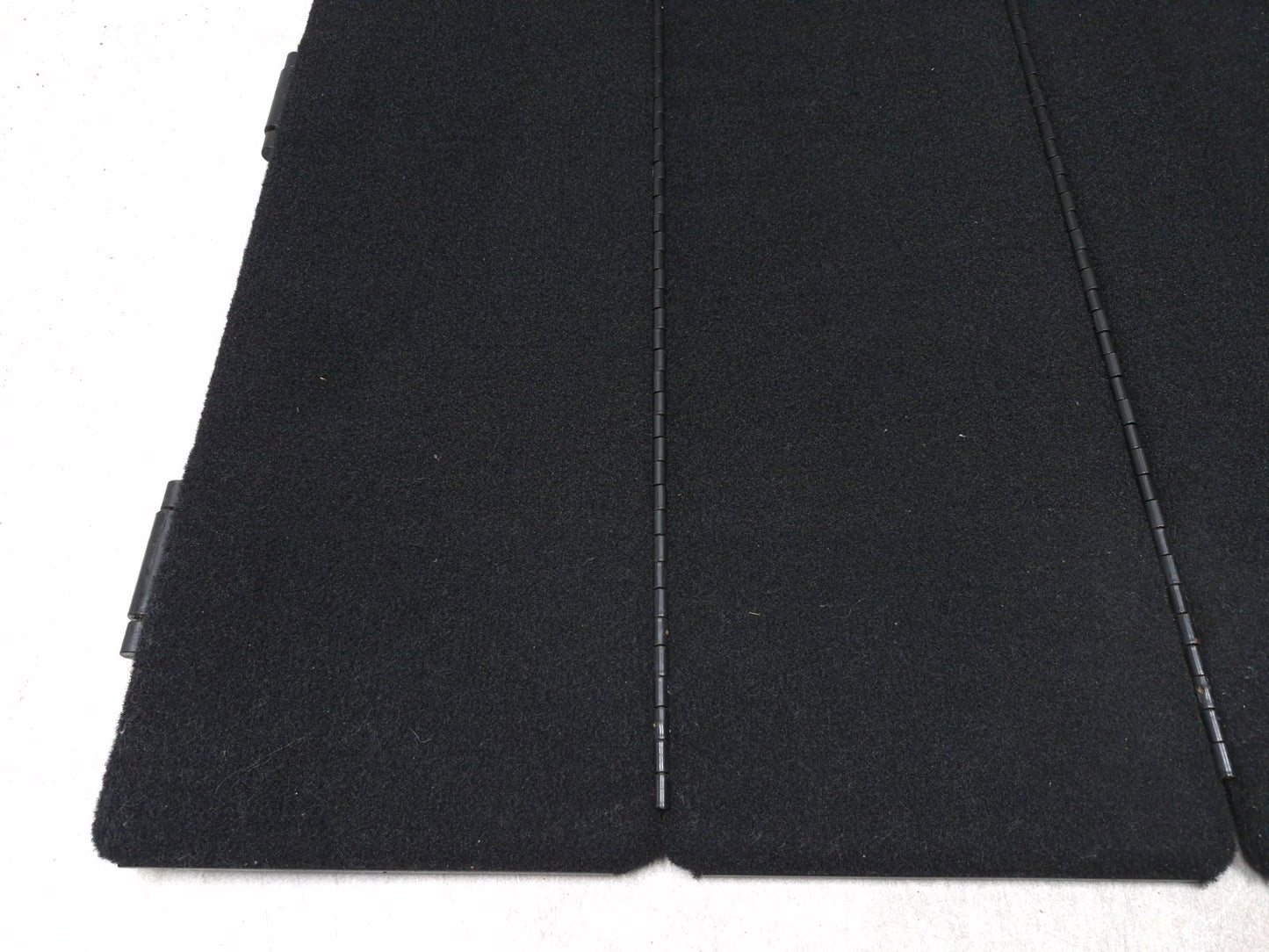 2013 Dodge Grand Caravan Rear Second Row Floor Cover Panel Carpet Passenger Oem✅