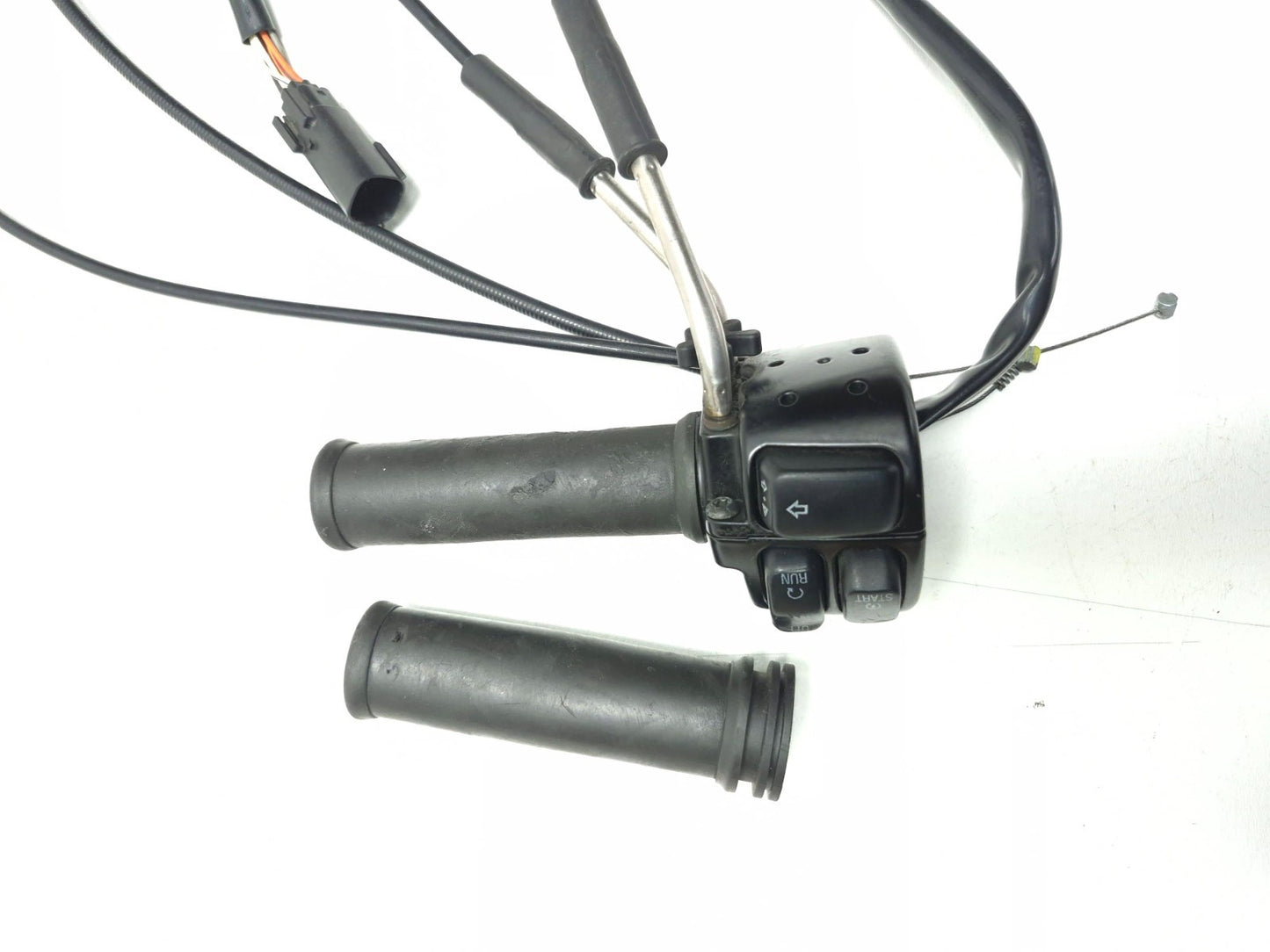 2007-2013 Harley Sportster 883 1200 Xl Right Handlebar Kill Switch & Grips OEM