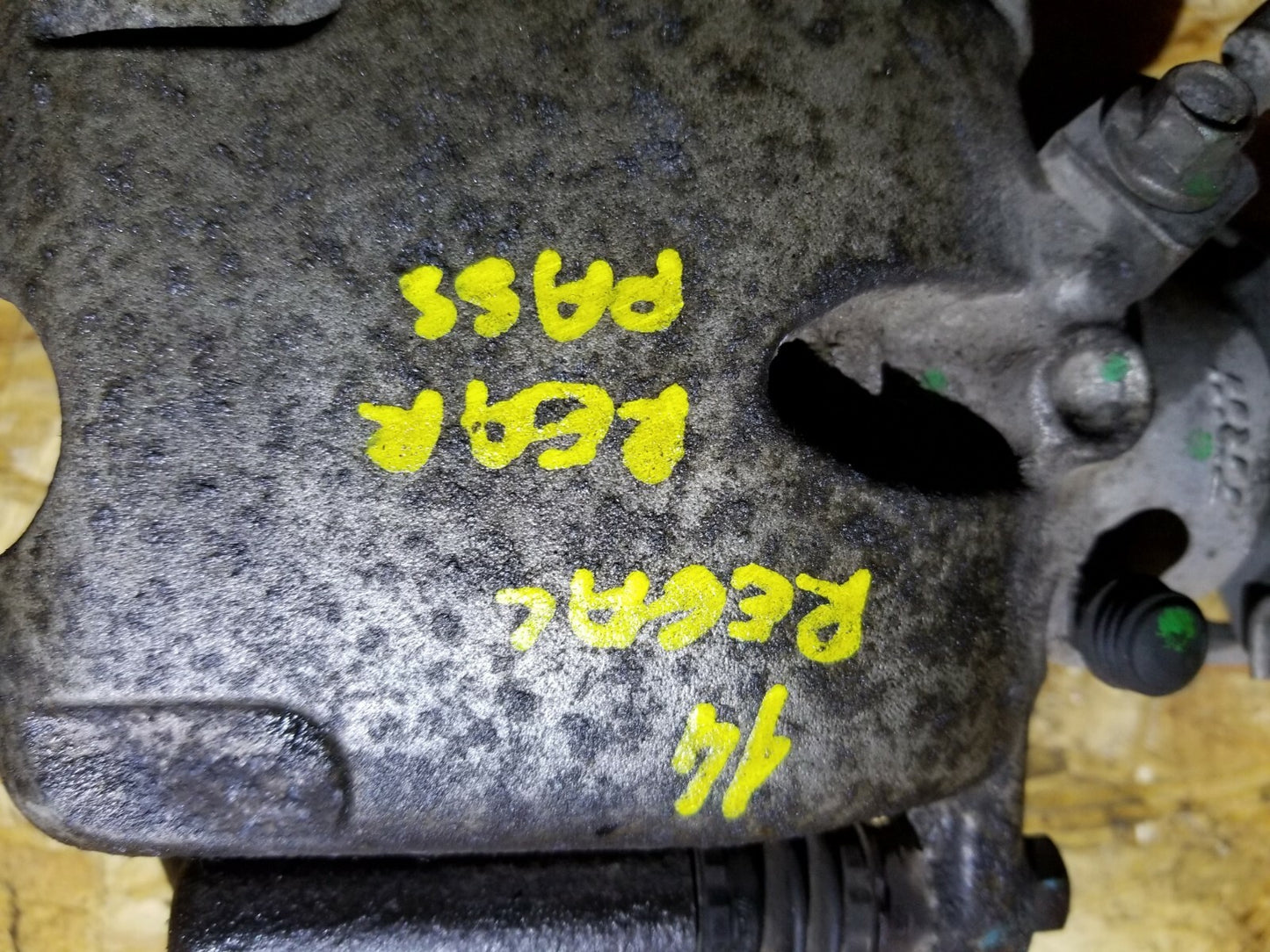 2014 Buick Regal Brake Caliper Rear Passenger Side Right OEM