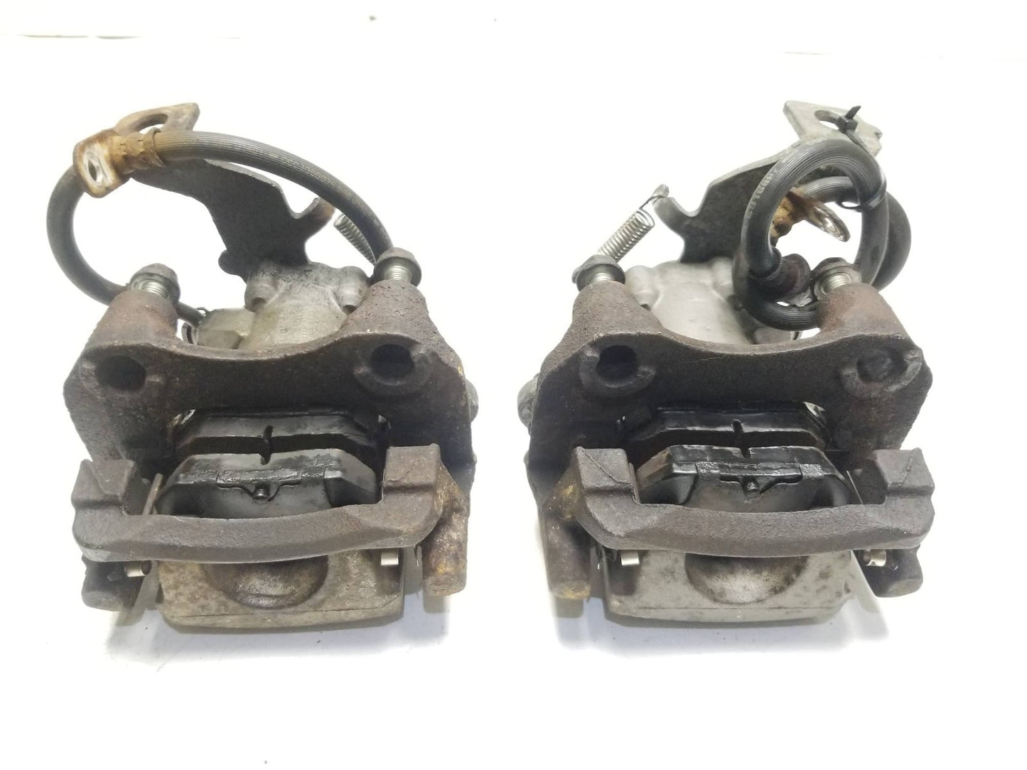 11-17 Lexus CT200h Rear Brake Caliper Left & Right Pair Oem✅