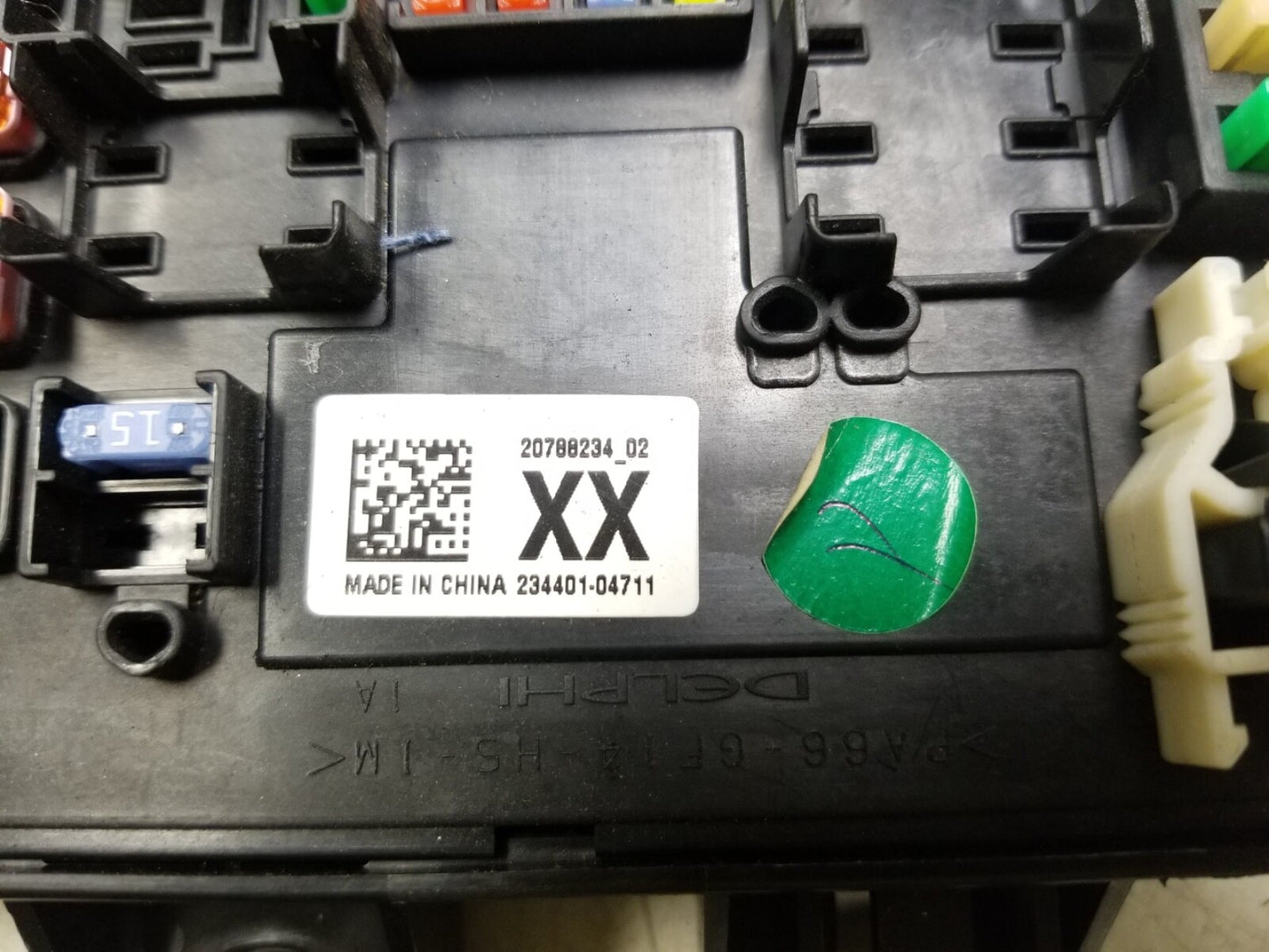 2010 - 2012 Cadillac SRX Fuse Box OEM