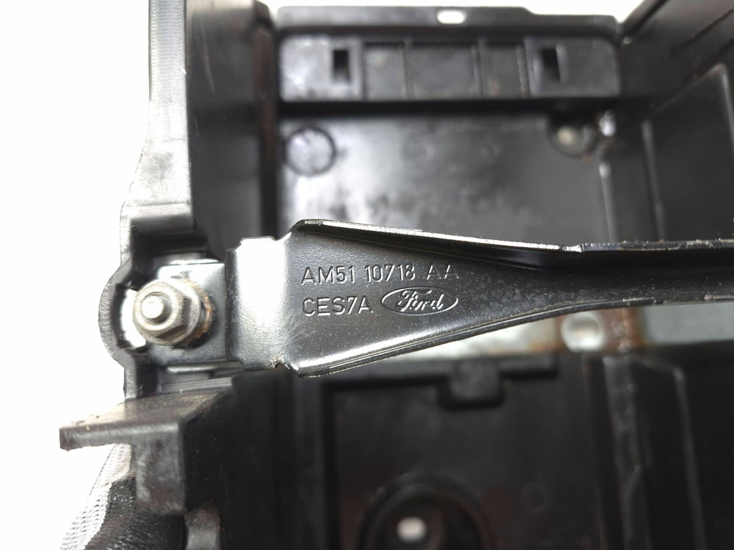 2017 Ford Focus St Battery Tray Holder Tie Down OEM