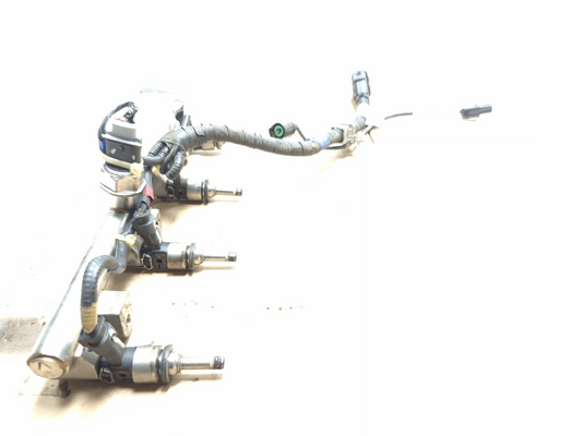 2012 Hyundai Sonata 2.4l Fuel Rail W/ Injector Assy OEM