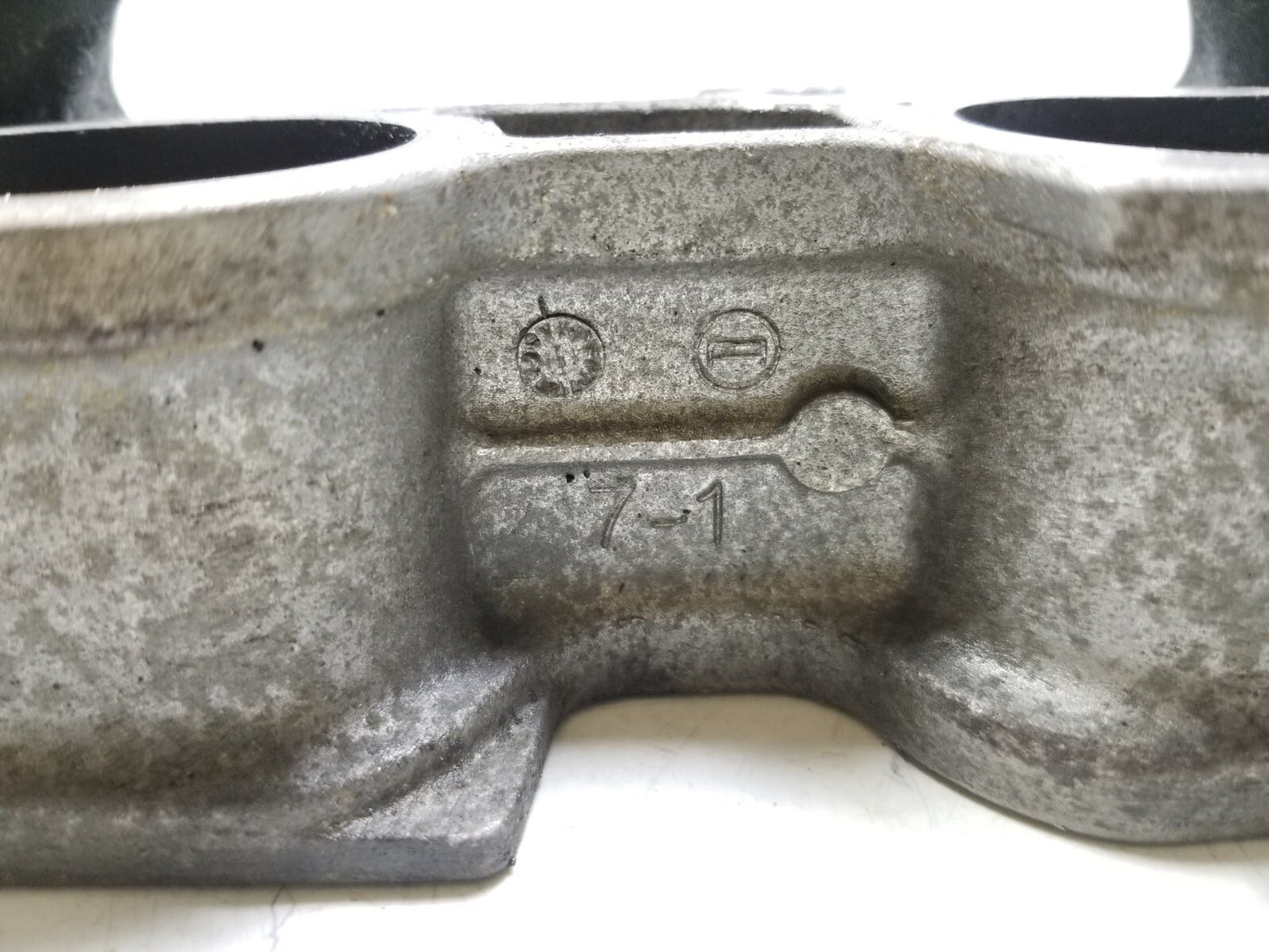 10-14 Nissan Rogue Intake Manifold Lower OEM ✅