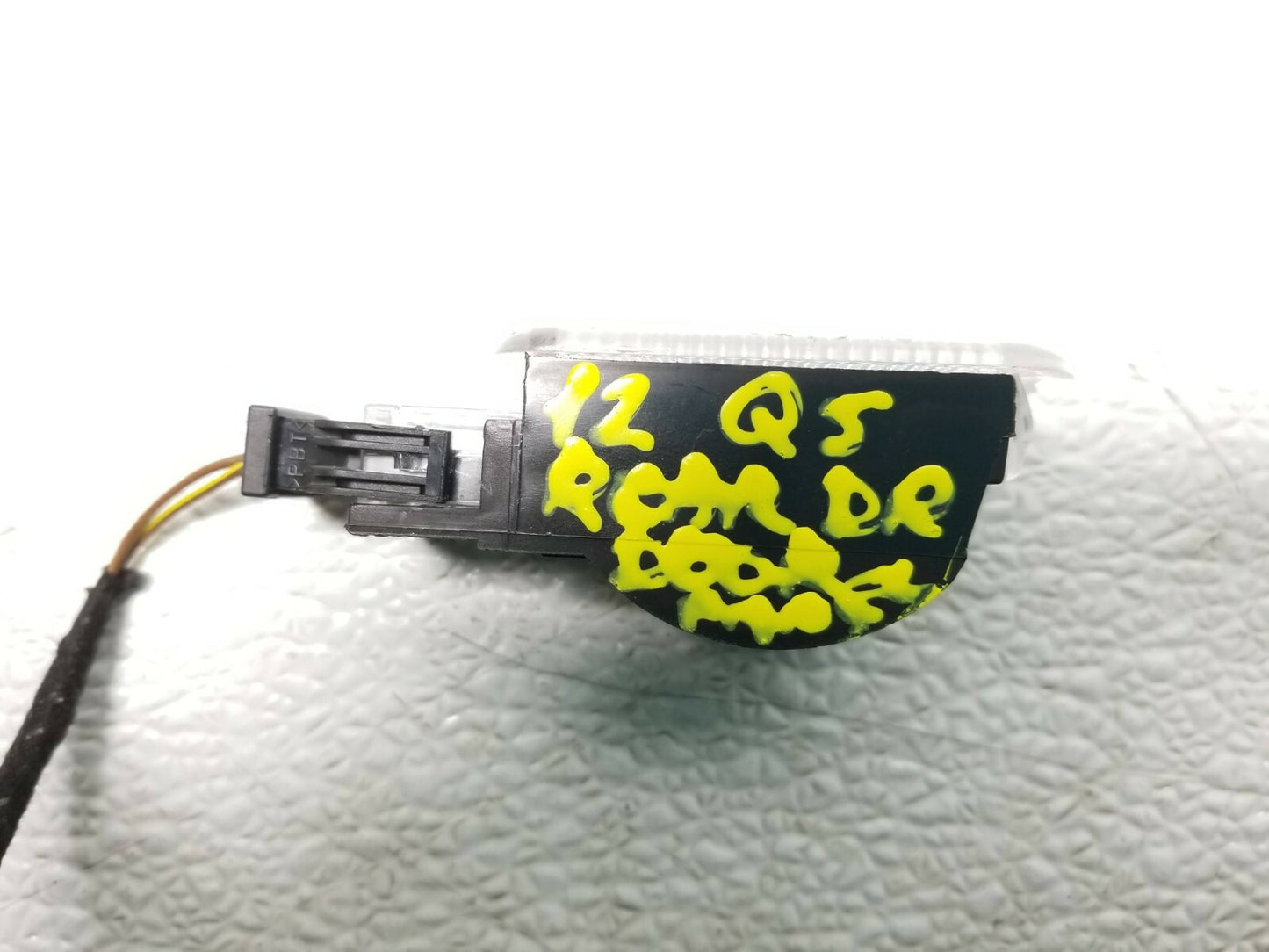 2012 Audi Q5 Rear Door Panel Wiring Harness Left Driver Side OEM