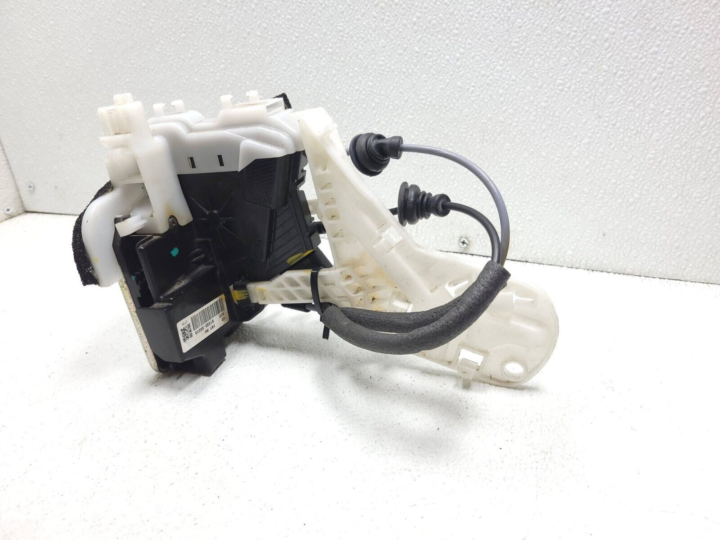 14-16 Hyundai Elantra Door Lock Latch Actuator Front Right Pass Side OEM Sedan