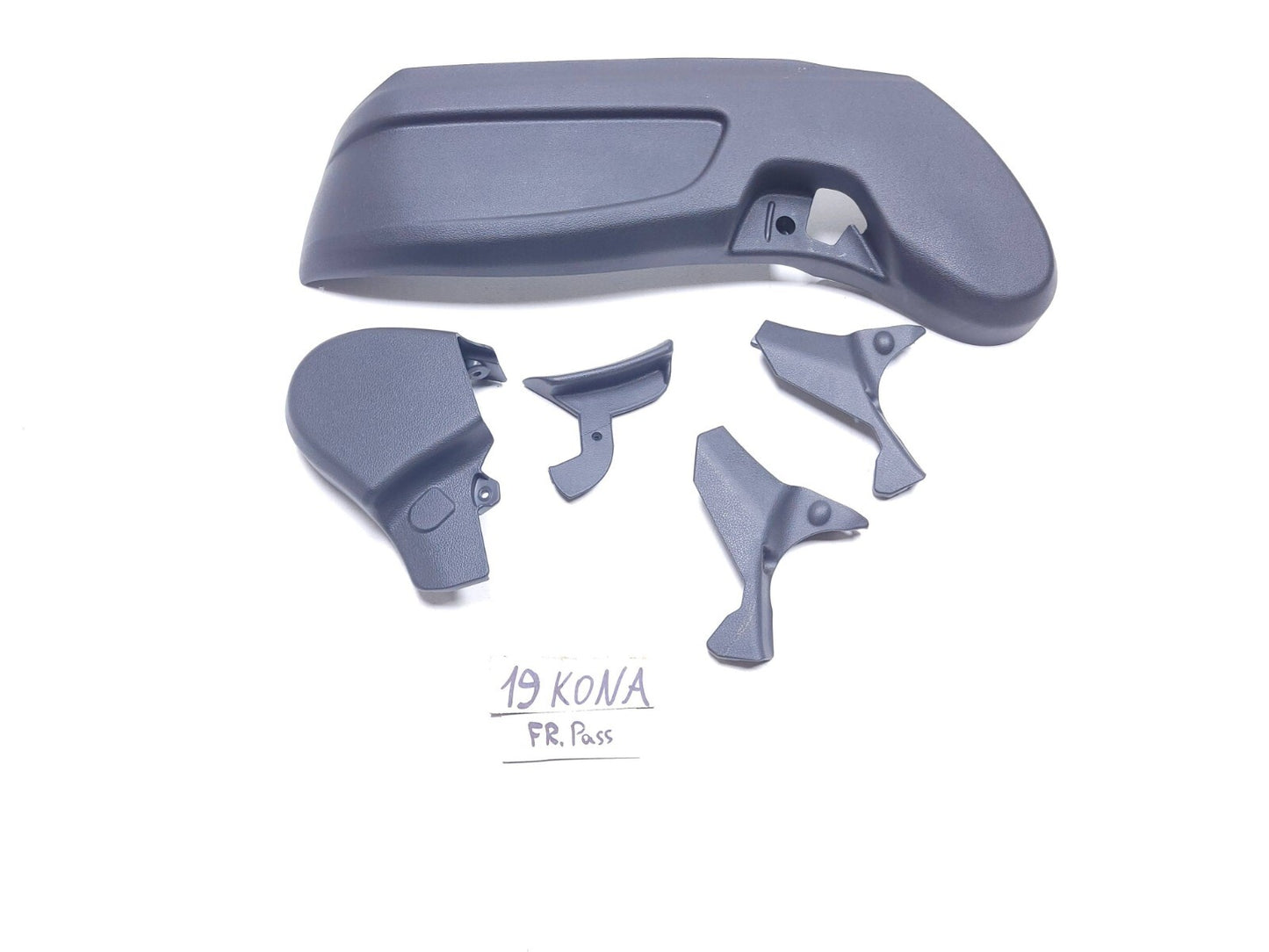 2019 Hyundai Kona Front Passenger Seat Trim Cover 5pcs OEM