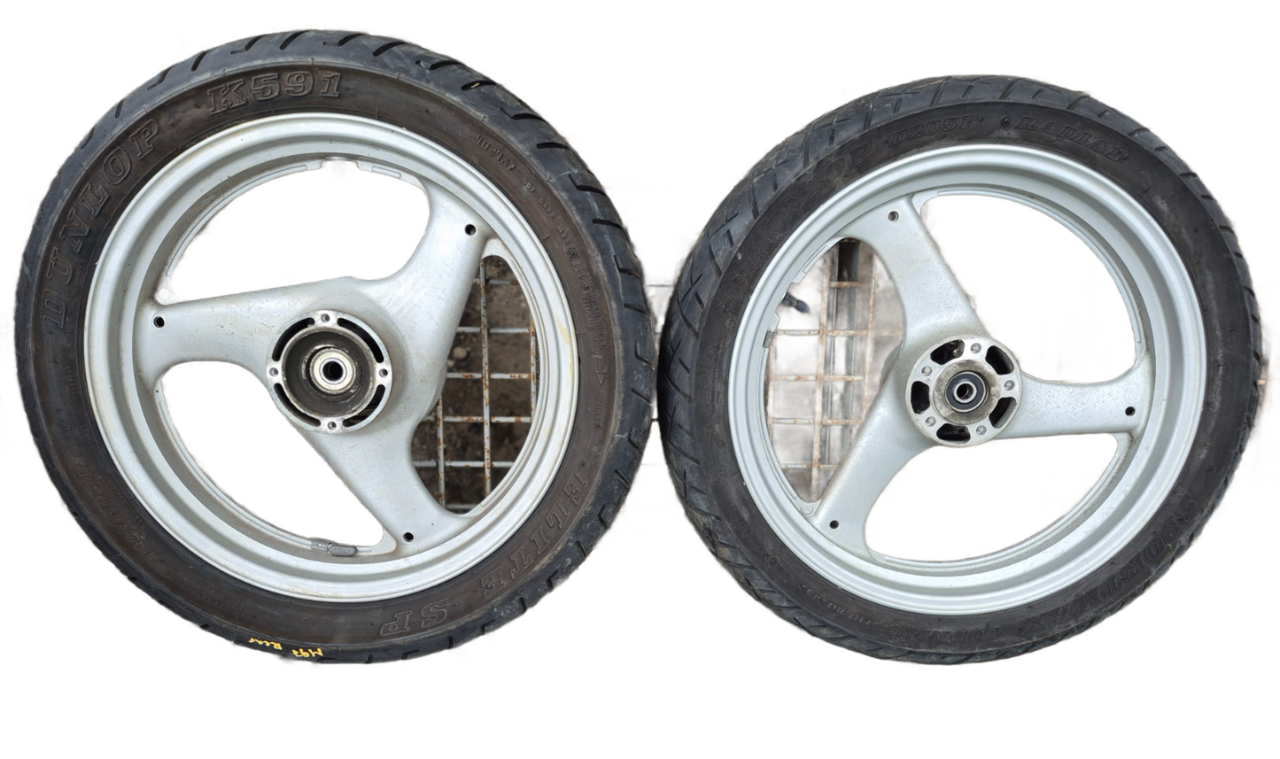 1993 Suzuki Gsx600fp Katana Front & Rear Wheel W/ Tire Pair R 17 OEM