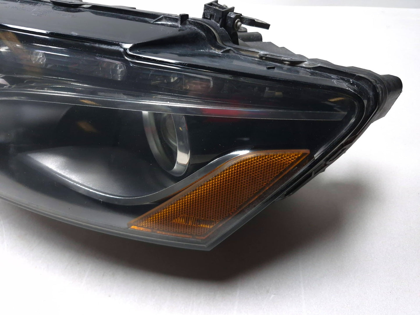 2010 Audi Q5 Headlight Driver Side Left OEM