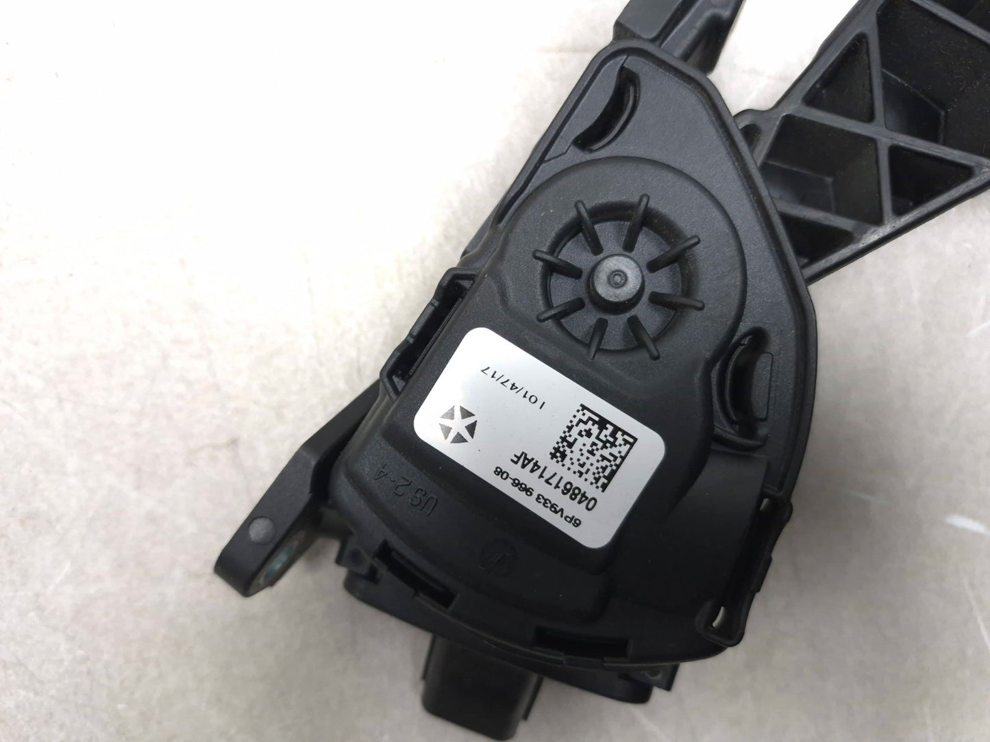 2018 Chrysler 300 Limited AWD Accelerator Throttle Gas Pedal OEM