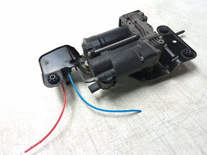 2008 BMW X6 E71 Air Suspension Compressor Pump OEM