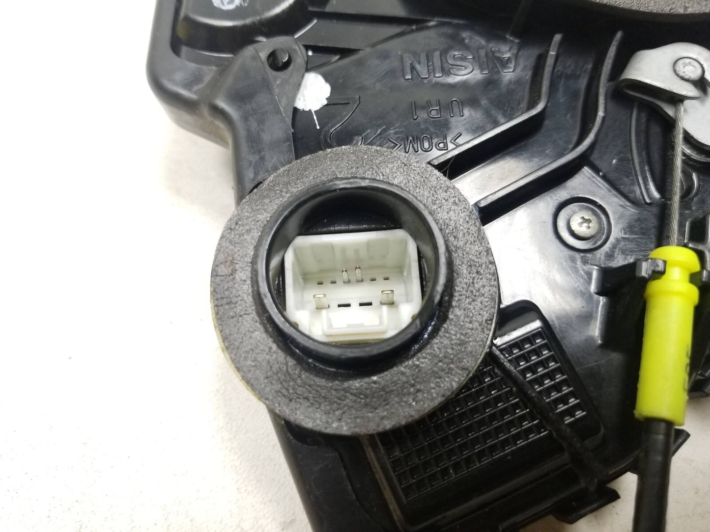 2007-2011 Toyota Camry Door Lock Actuator & Handle Front Passenger Side Rh OEM