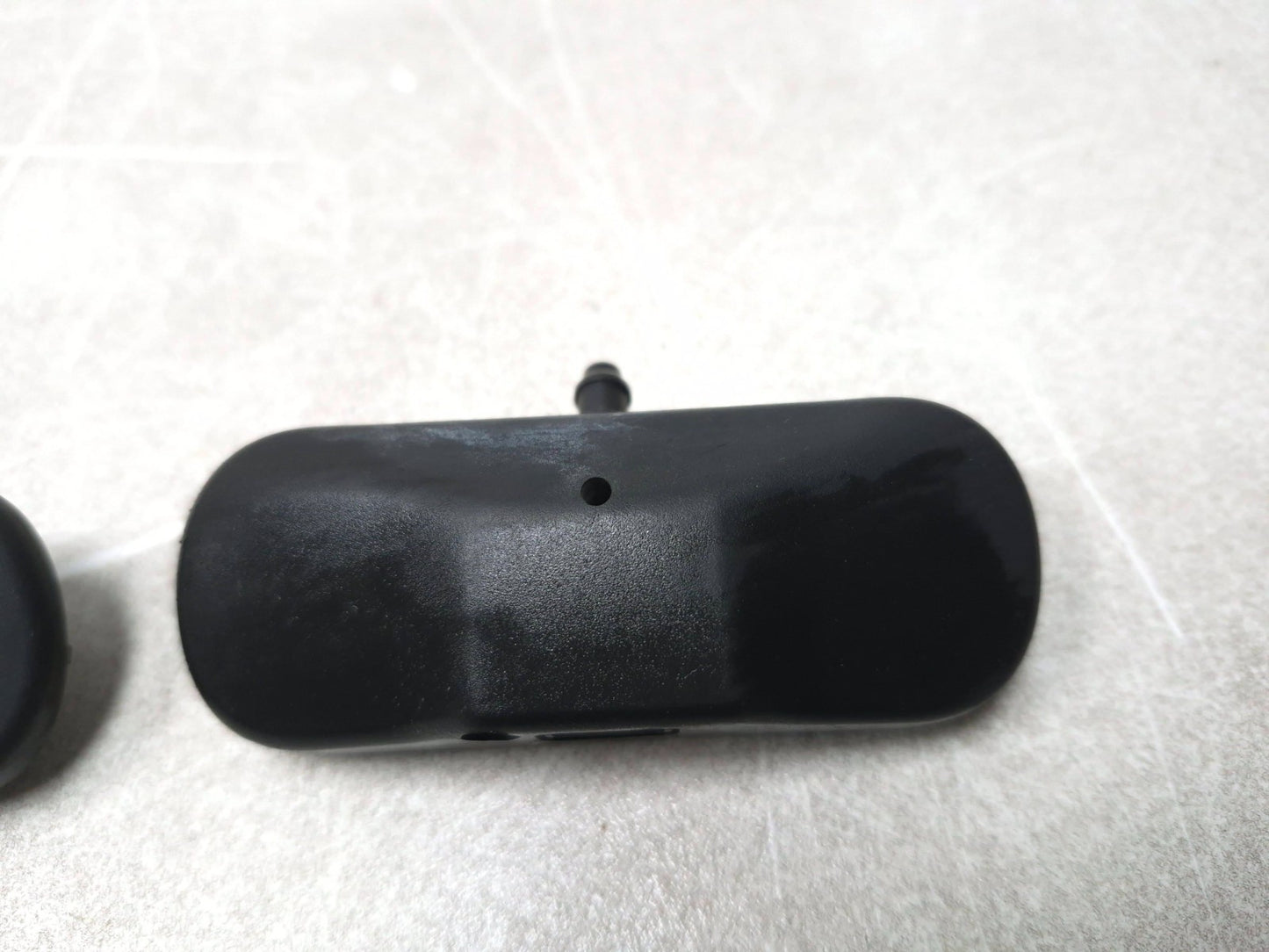 2015 Volkswagen Golf Windshield Washer Sprayer Jet Nozzle 2pcs OEM