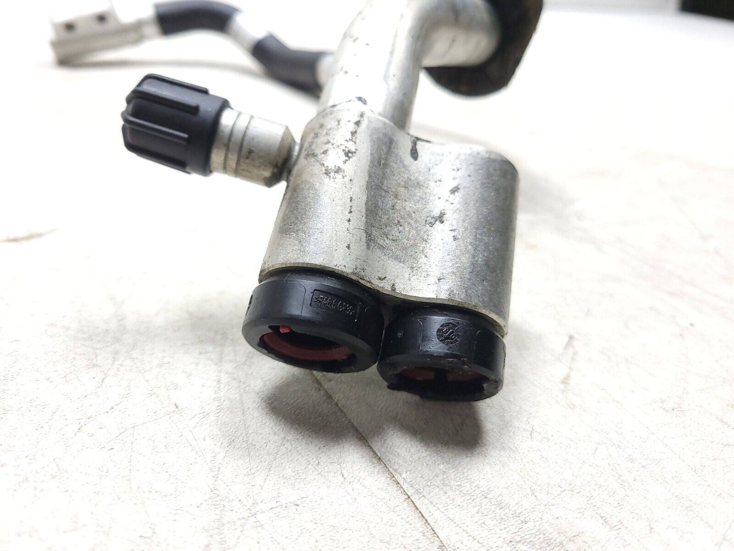 09-12 Audi A4 AC Hose Pipe Line 2.0t OEM