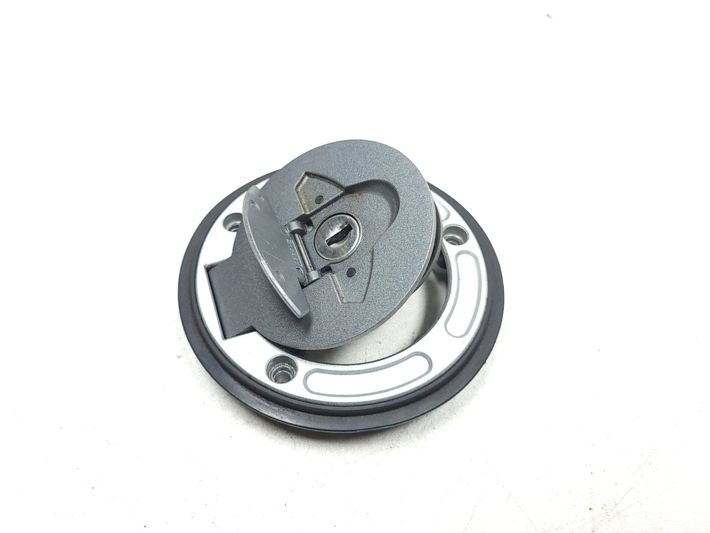 2021 Yamaha Mt-03 Ignition Lock Switch & Lock Fuel Cap Set OEM