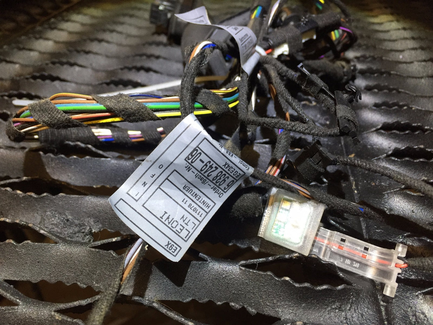 07 08 09 10 11 BMW E90 328xi Door Wire Harness Rear Right Pass Side Sedan OEM