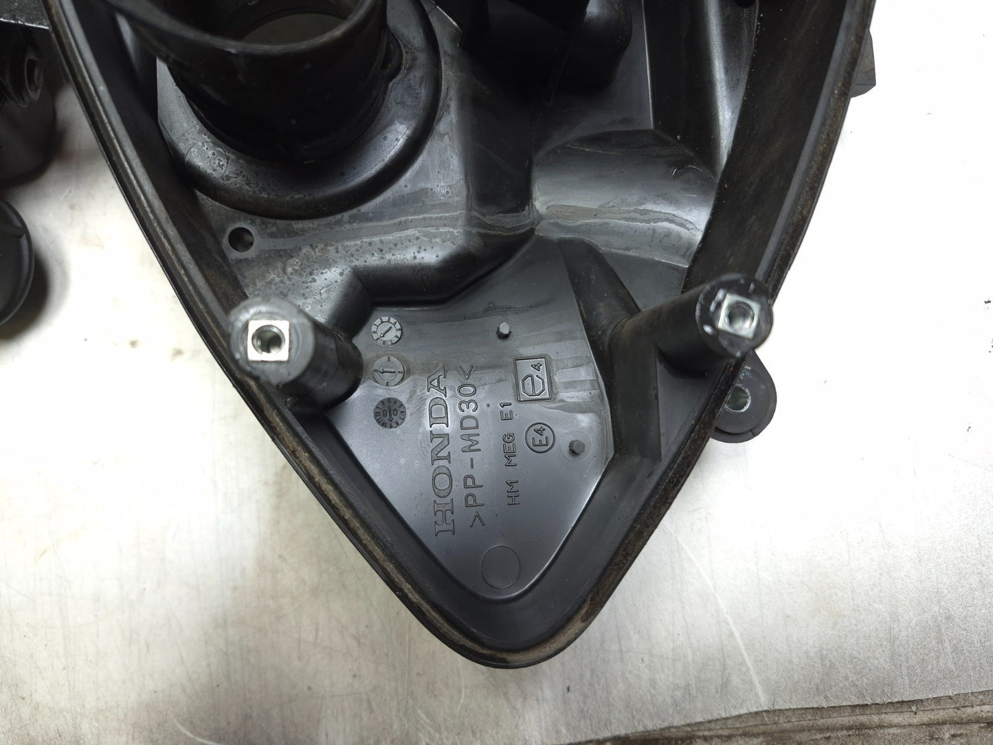 2009 Honda Shadow Spirit Vt750 Air Box Cleaner Filter Housing OEM