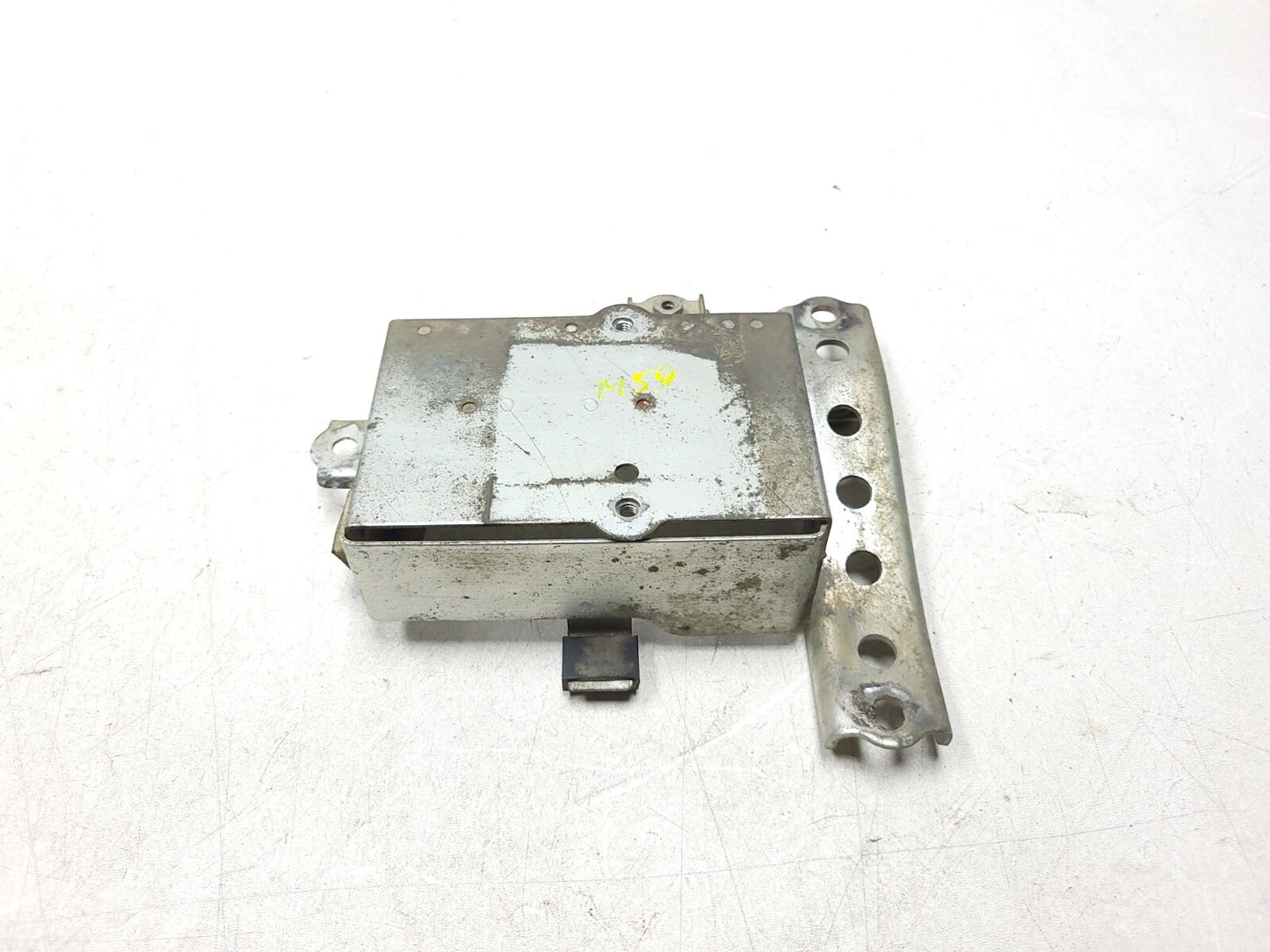 2006 - 2009 Suzuki Boulevard C50 Vl800 Battery Tray Box Holder OEM