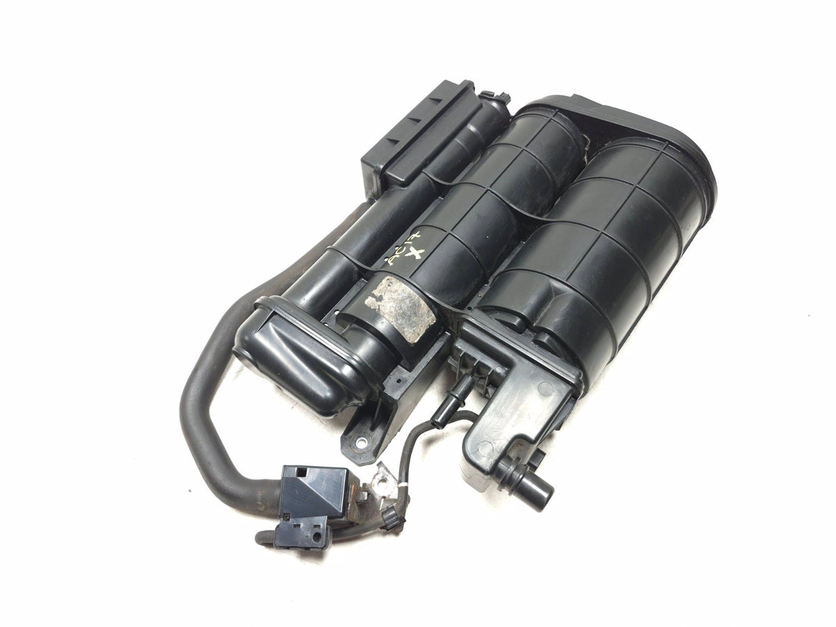 2017 Honda Accord Evaporator Canister 17011-t2a-a01 OEM