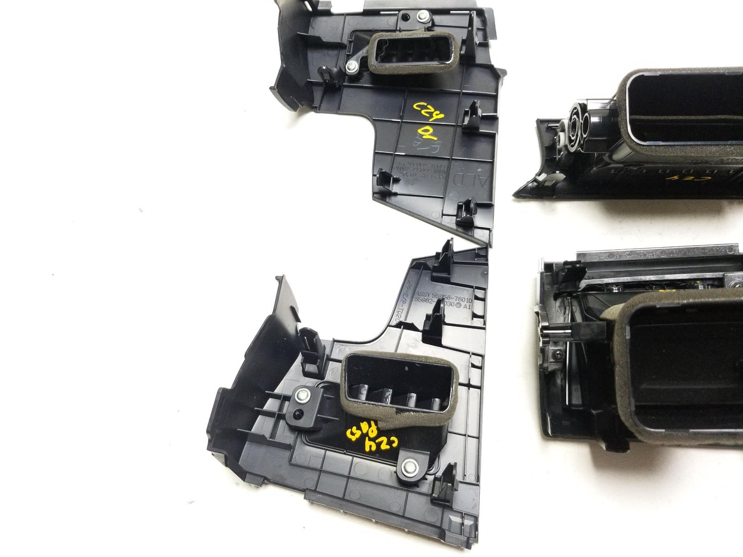 11-17 Lexus CT200h Dash Air Vent 5pcs Oem✅