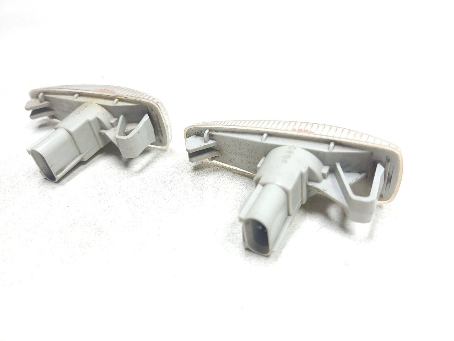 2007-2013 Mitsubishi Outlander Front Side Marker Light Pair OEM