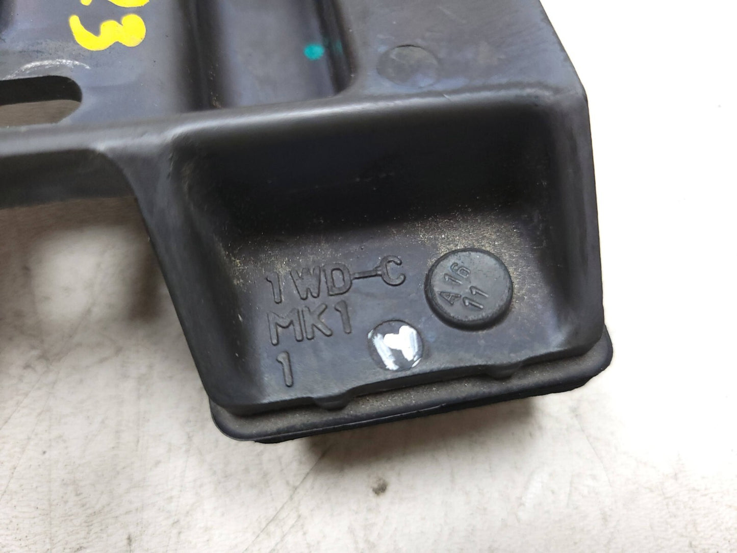 2015 - 2018 Yamaha Yzf-r3 Yzfr3 Voltage Regulator Rectifier Mount Bracket  OEM