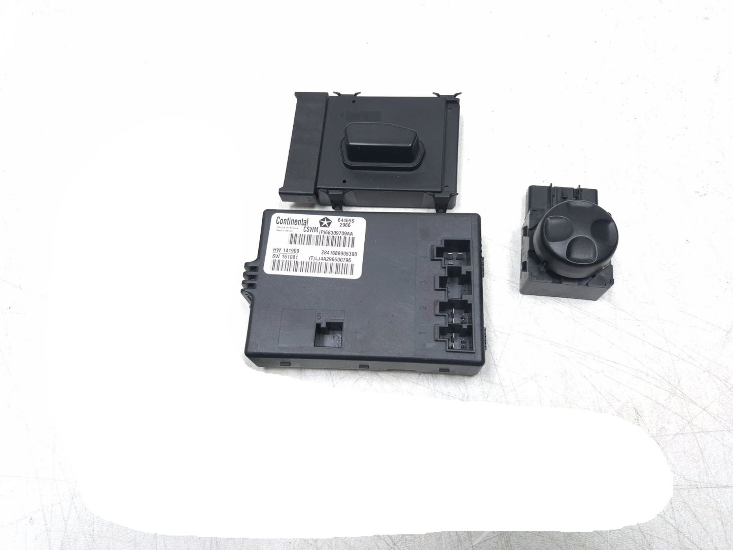2017 Dodge Journey Front Driver Seat Heat & Adjustment Control Module 3 Pcs OEM