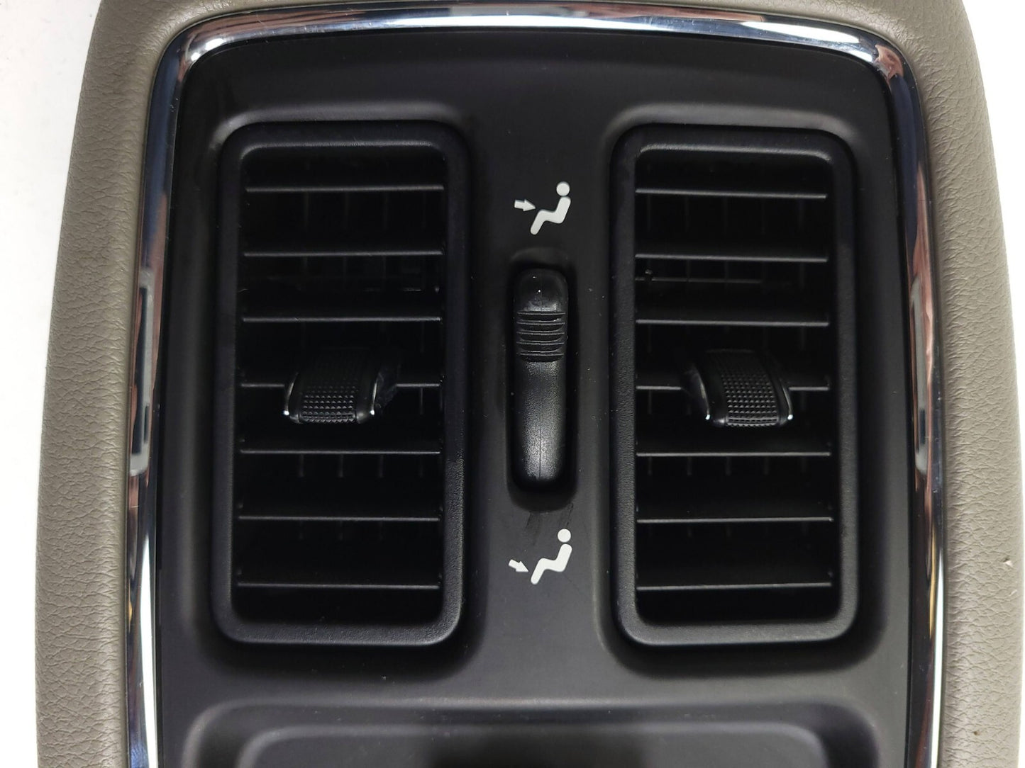 2012 Jeep Grand Cherokee Rear Center Console Trim W/ Air Vent OEM