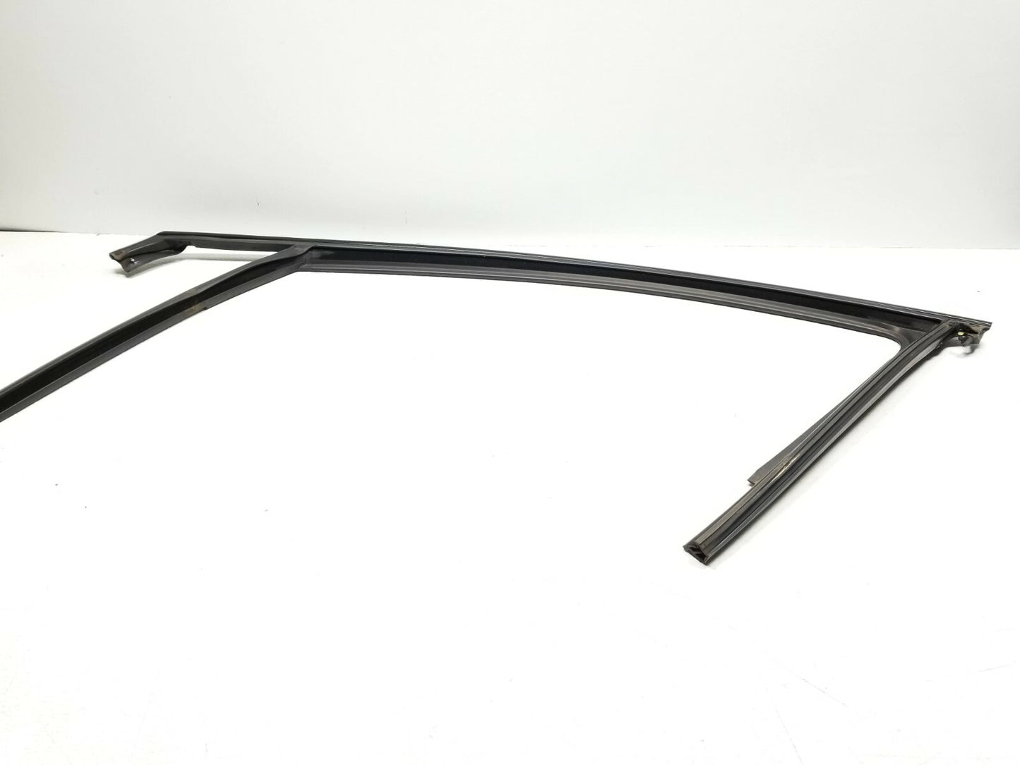 2013 Dodge Dart Front Driver Door Glass Weatherstrip Seal OEM