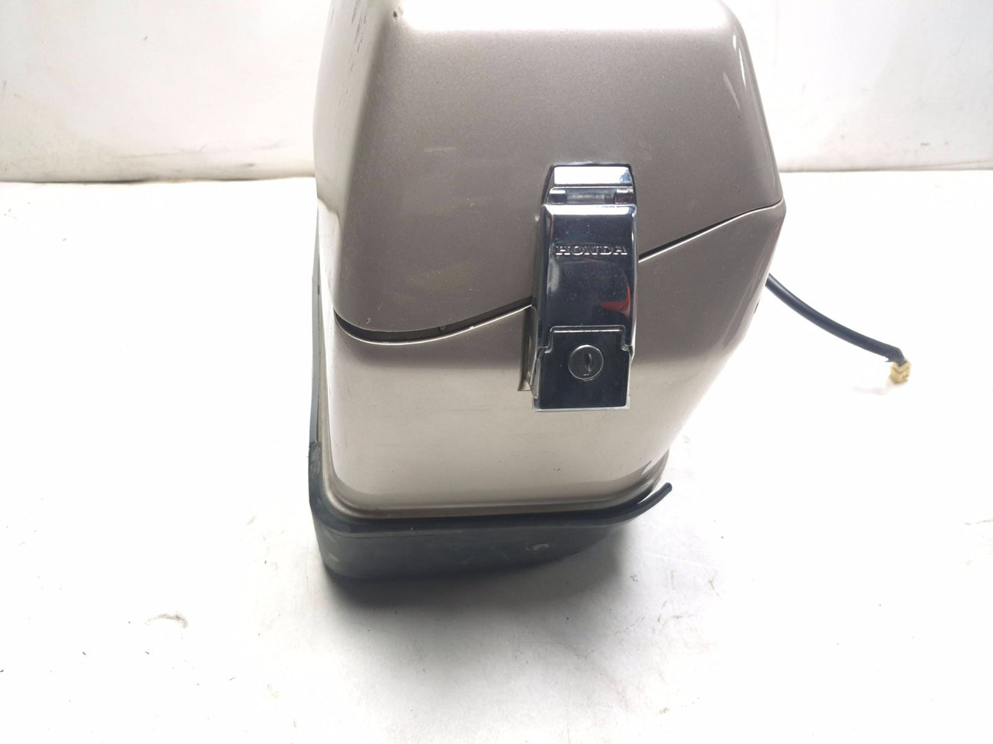 1987 Honda Goldwing 1200i Left & Right Saddle Bag Luggage Cargo Box Pair OEM