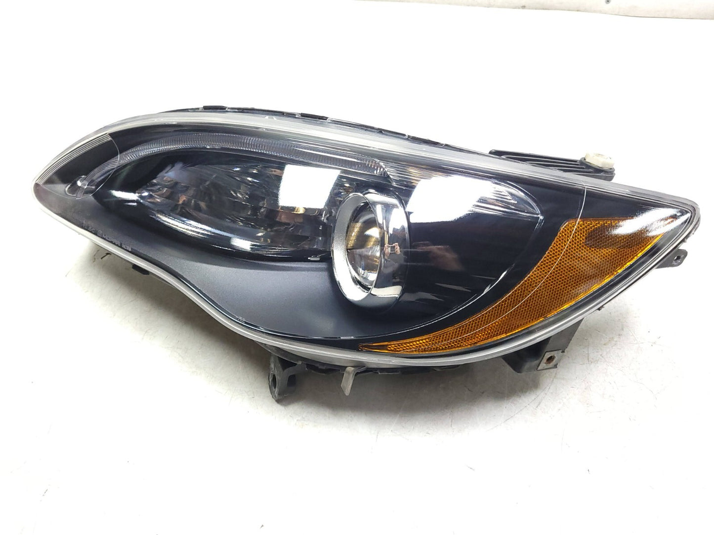 2013 Chrysler 200 Headlight Driver Side Left