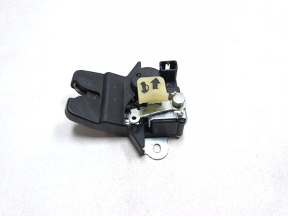 2013 Hyundai Genesis Coupe Door Lock Actuator Trunk OEM