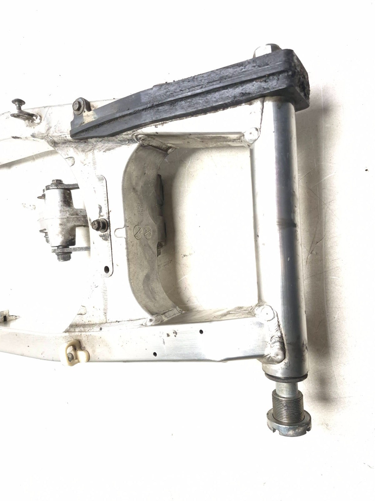 2002 Suzuki V-strom 1000 Dl1000 Swingarm  OEM