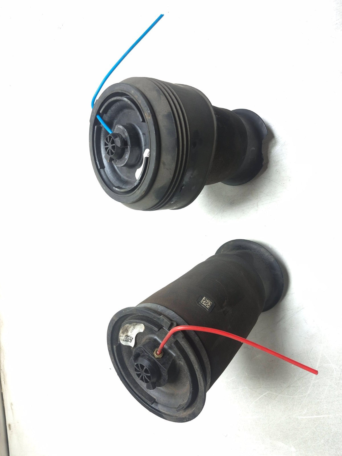 2008 BMW X6 E71 Rear Air Spring Left & Right OEM