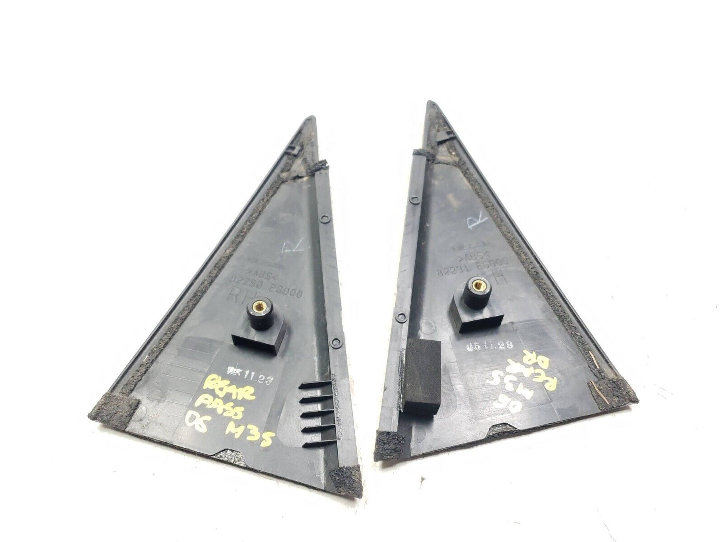 06 - 09 Infiniti M35 Rear Door Exterior Corner Trim Pair OEM