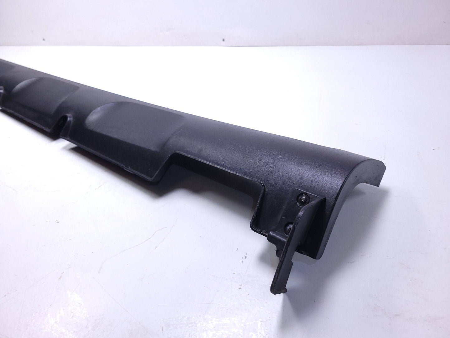 2020 Hyundai Venue Rocker Panel Skirt Molding Left Driver Side OEM