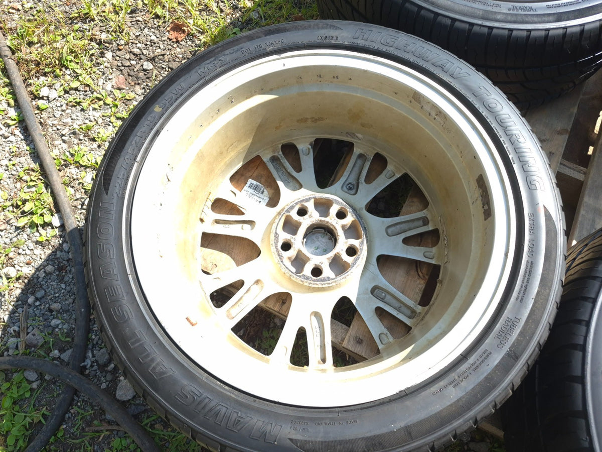 2010 Lexus Hs250h Wheel Rim W/ Tire 225/45/r18 18x7.5j Et39 7/32 4 Pcs OEM