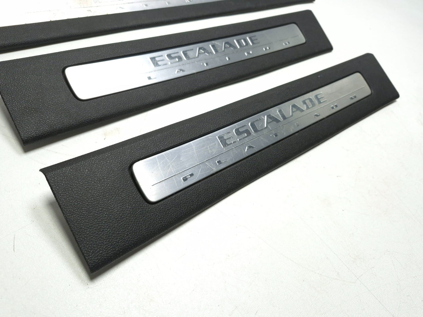 2013 Cadillac Escalade Esv Platinum Door Sill Plate Front & Rear 4 Pcs OEM