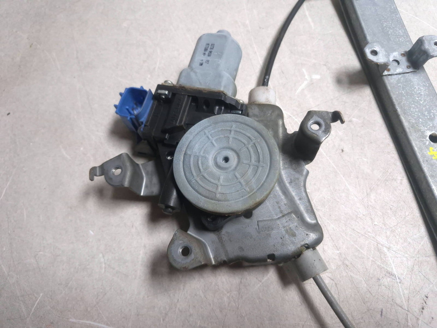2010 Nissan Maxima Rear Passenger Door Window Regulator W/ Motor OEM