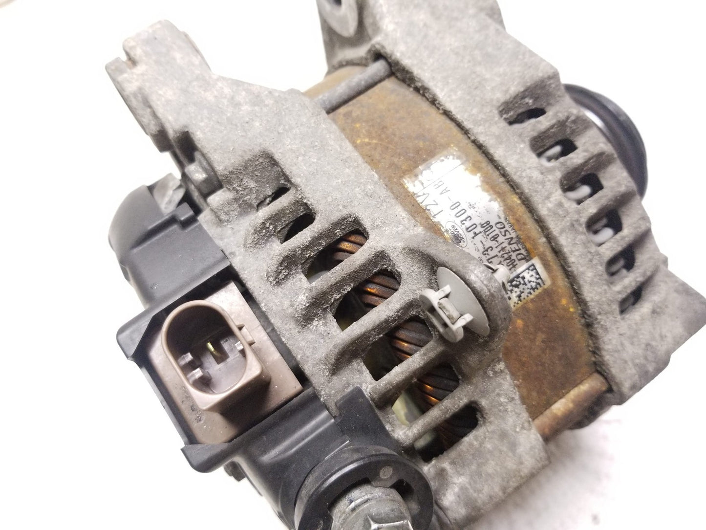 2017 Jaguar Xe Alternator Generator 12v OEM Gx73-10300-ab