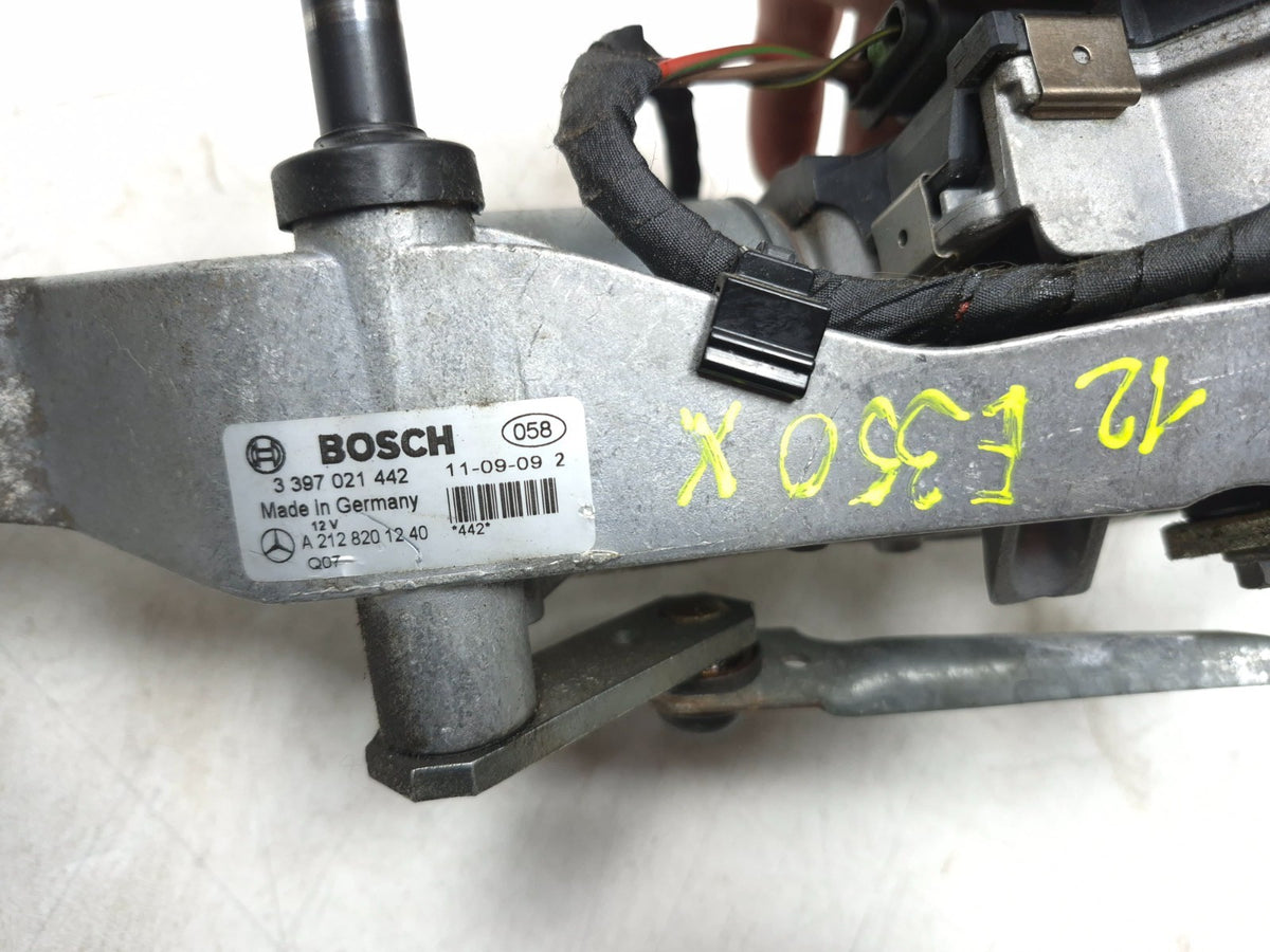 2012 Mercedes W212 E350 Windshield Wiper Motor & Linkage Transmission OEM