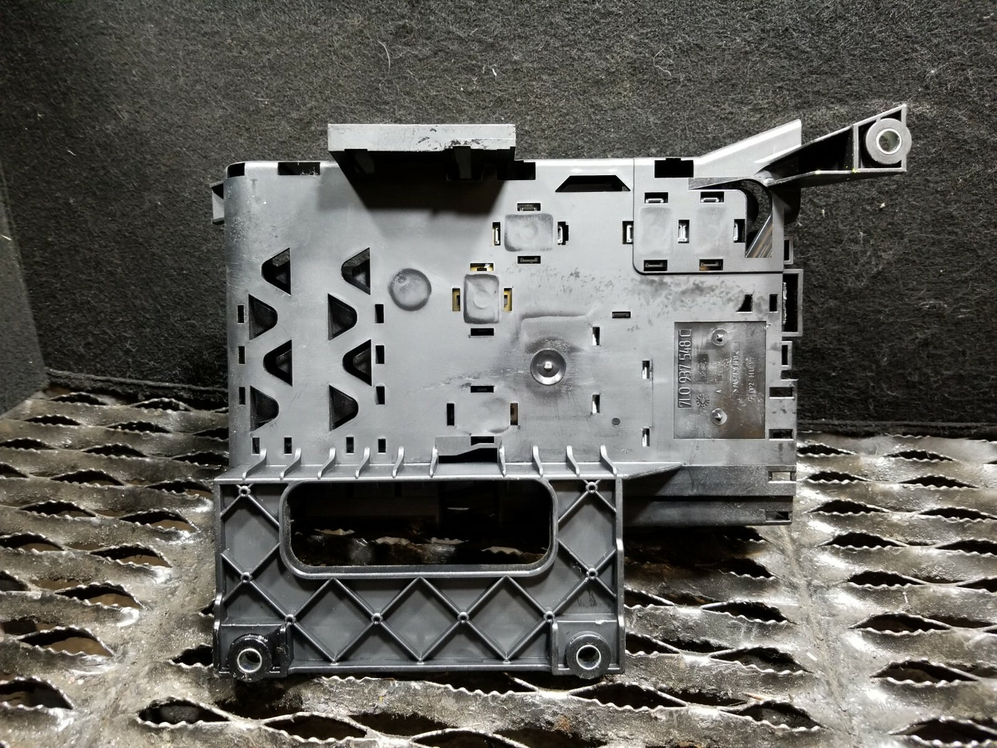 2015 Audi Q7 Main Fuse Relay Box OEM