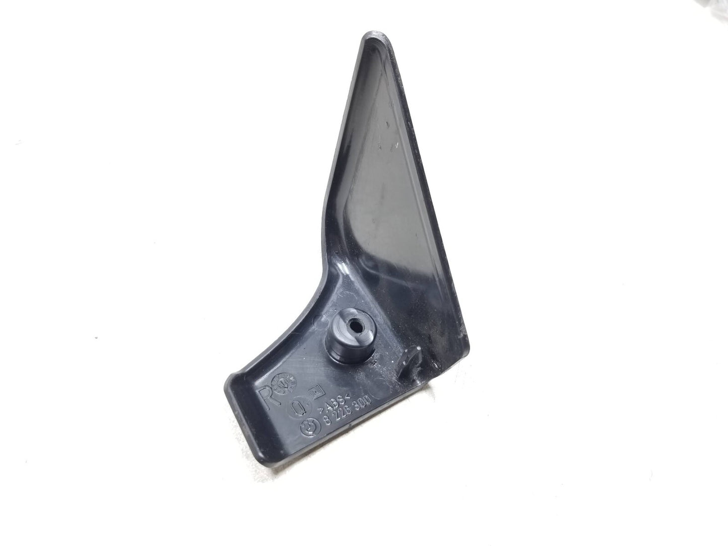 04 06 BMW X3 Seat Side Trim W/ Guide Sleeve & knob Front Passenger Sid Right OEM