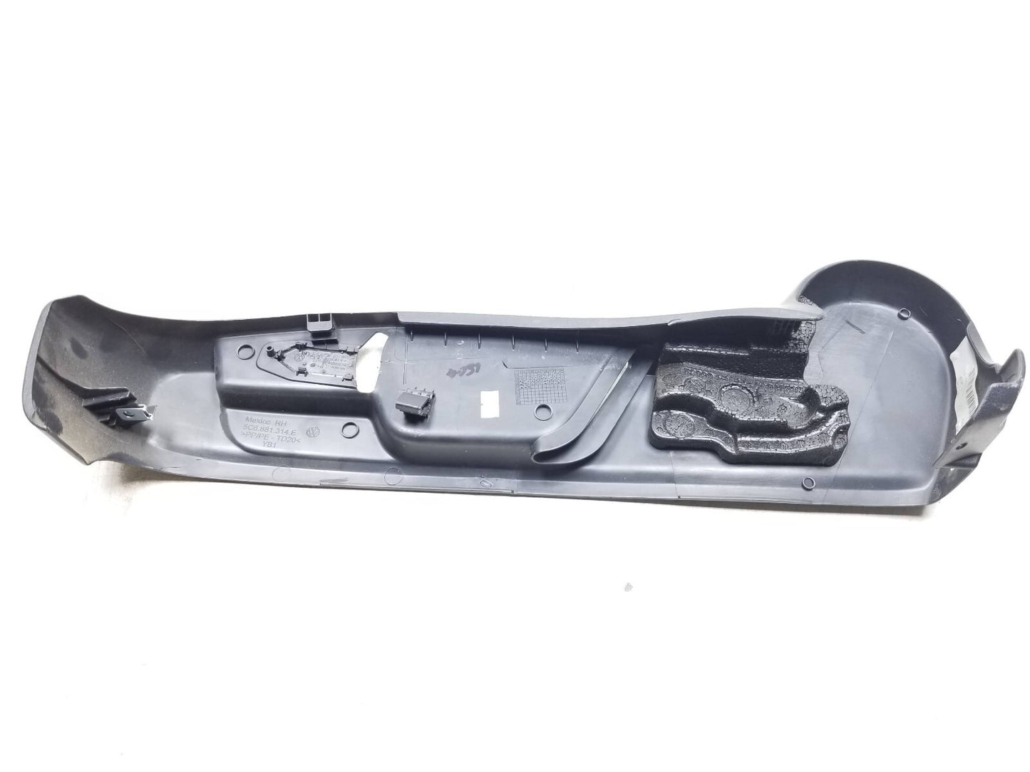 2015-2018 Volkswagen Passat Seat Side Trim & knob Front Passenger Side Right OEM