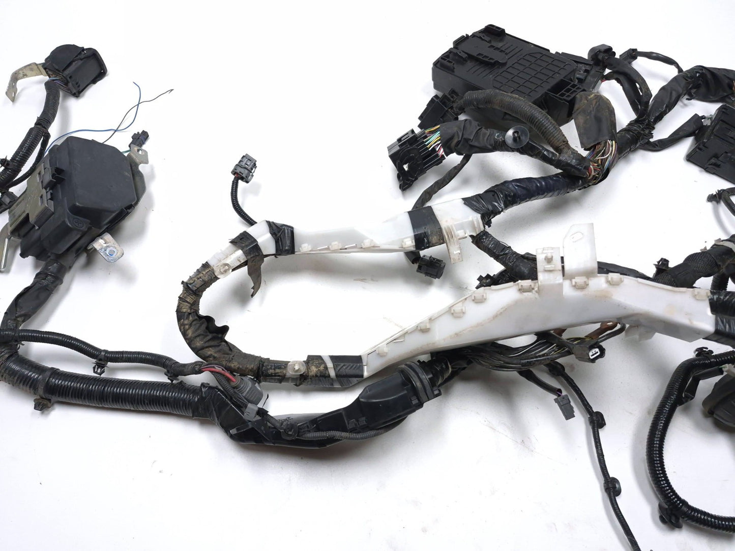 2020 Infiniti Q50 Engine Fuse Box Wire Harness 24012-6hl2b Oem✅