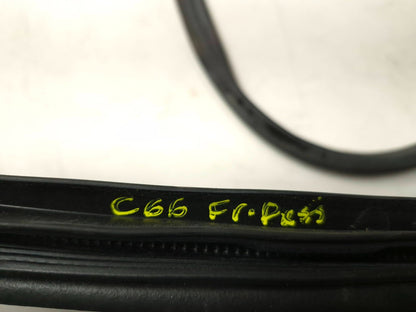 2012 Hyundai Sonata Front Door Weatherstrip Seal Passenger Right 5pcs OEM