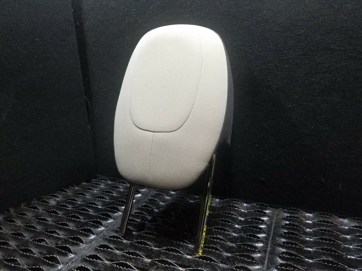 2014 Chevrolet Camaro Front Passenger Seat Headrest OEM