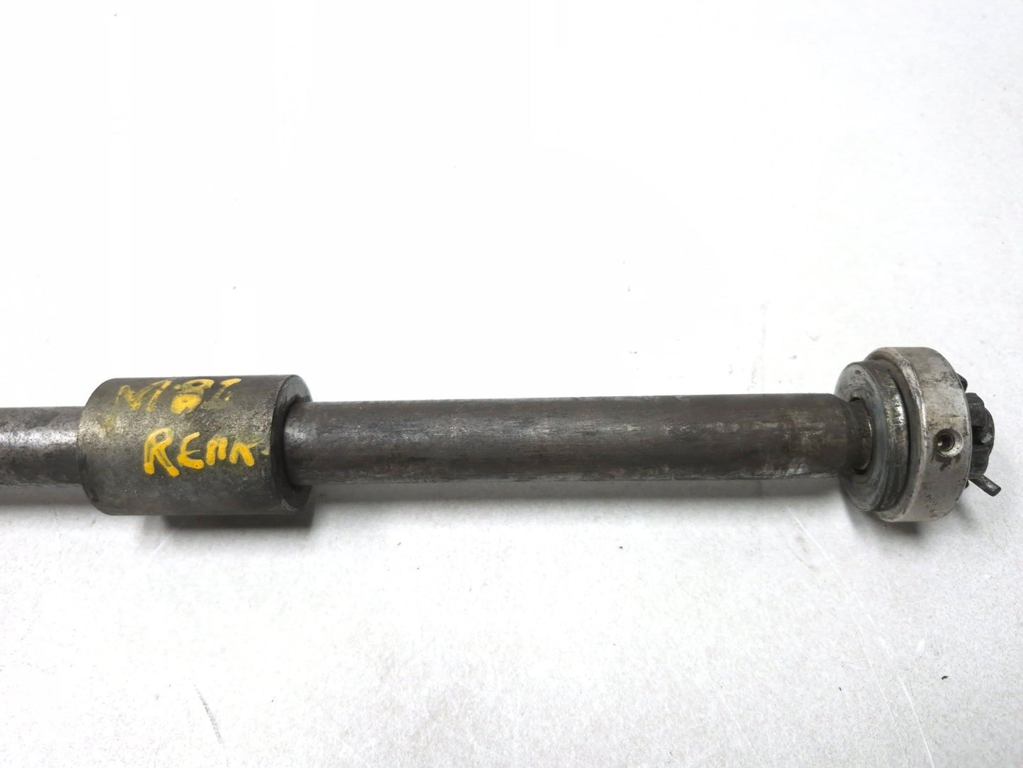 2003 Harley-davidson Fxdl Anniversary Dyna Rear Wheel Axle & Cover OEM